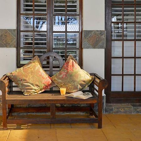 Mawethu Peaceful Garden With Covered Pool And Braai Area ケープタウン エクステリア 写真